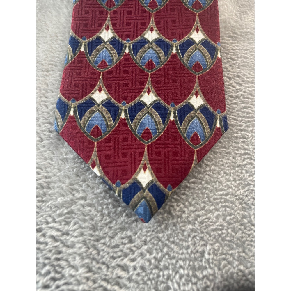 Boston Traders Men's 100% Silk Necktie Burgundy Blue Geometric Pattern - Picture 8 of 8